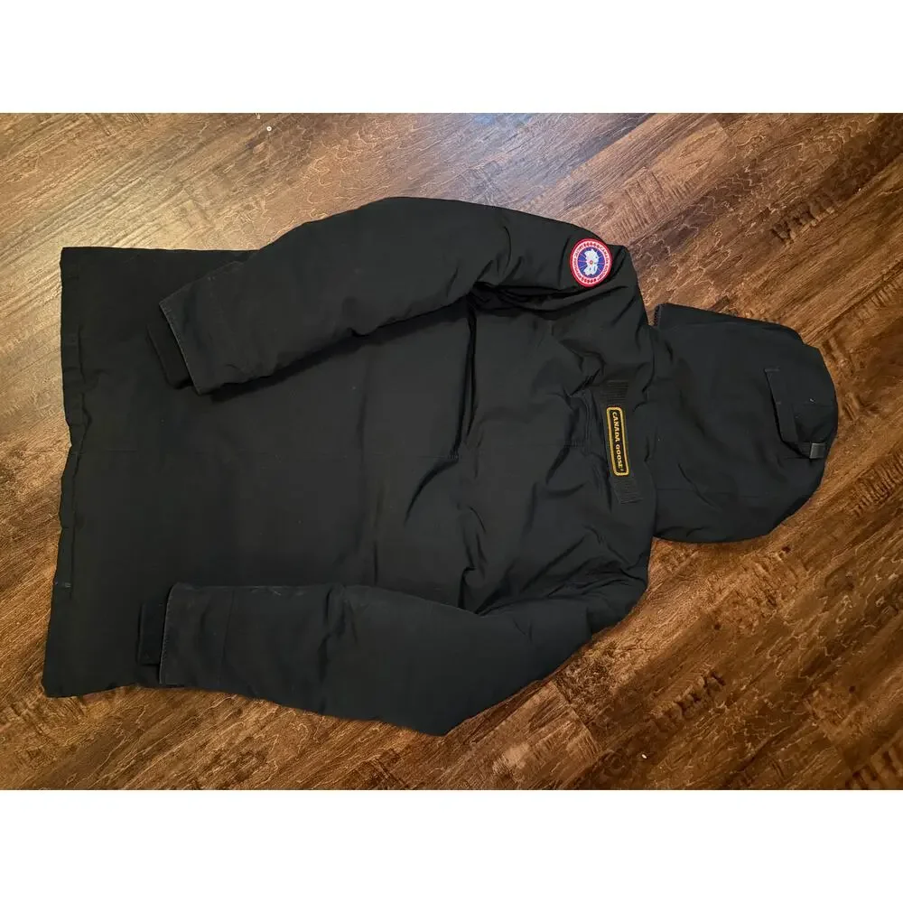 Canada Goose non removable